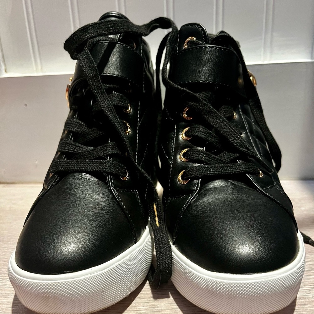 JUICY COUTURE SNEAKERS